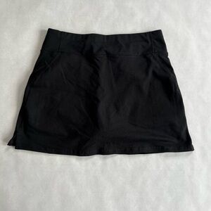 Pact Black Skirt with Built in Shorts Women’s Size Large